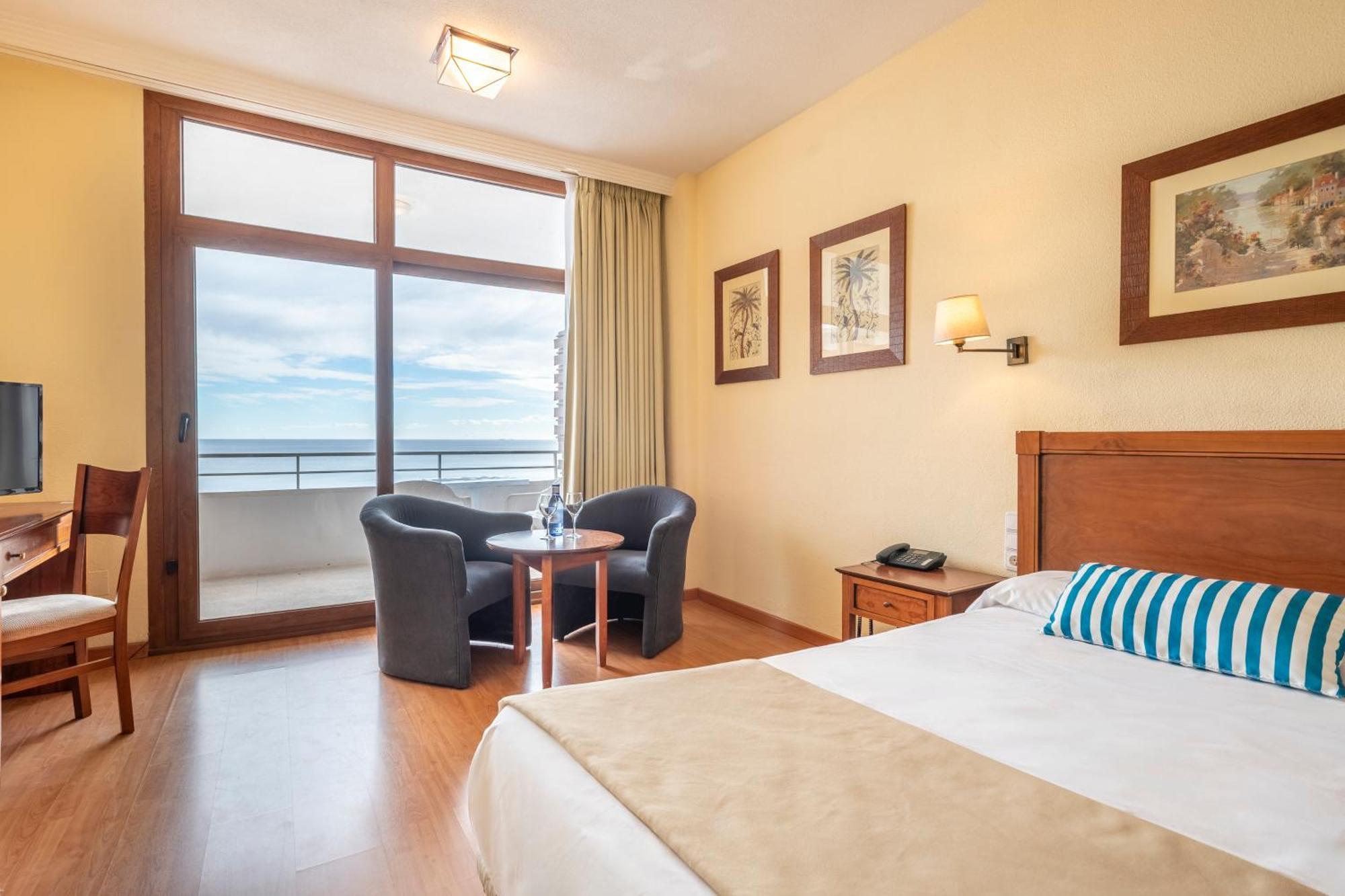Deluxe Triple Room Sea View,1765150749:JPEG